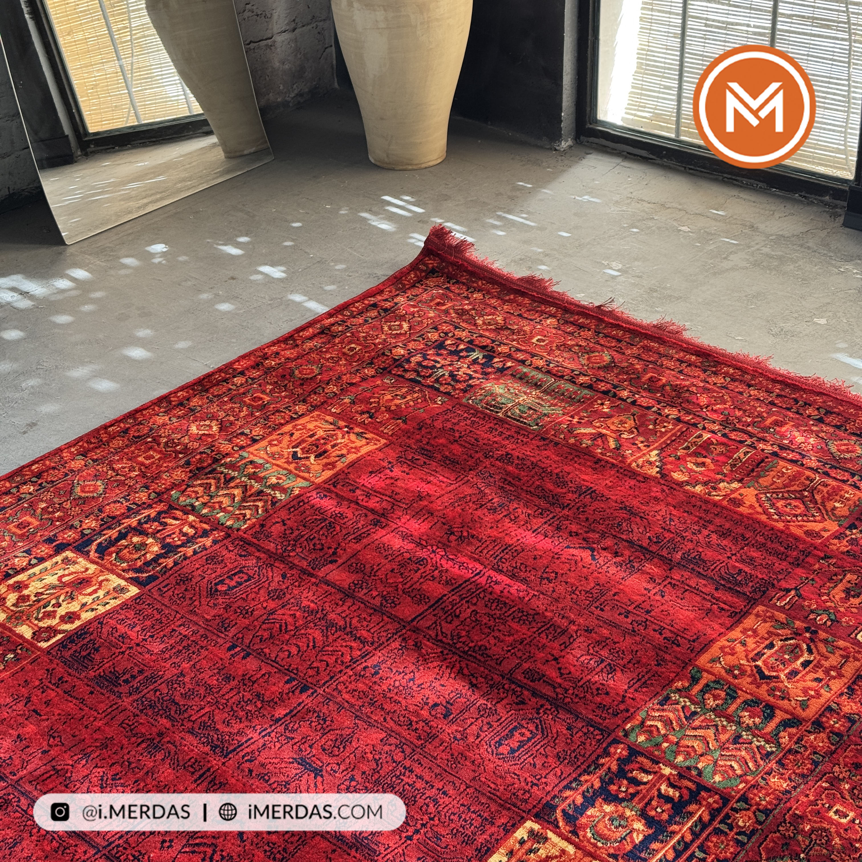 فرش گبه هرمس کد 6054 زمینه لاکی